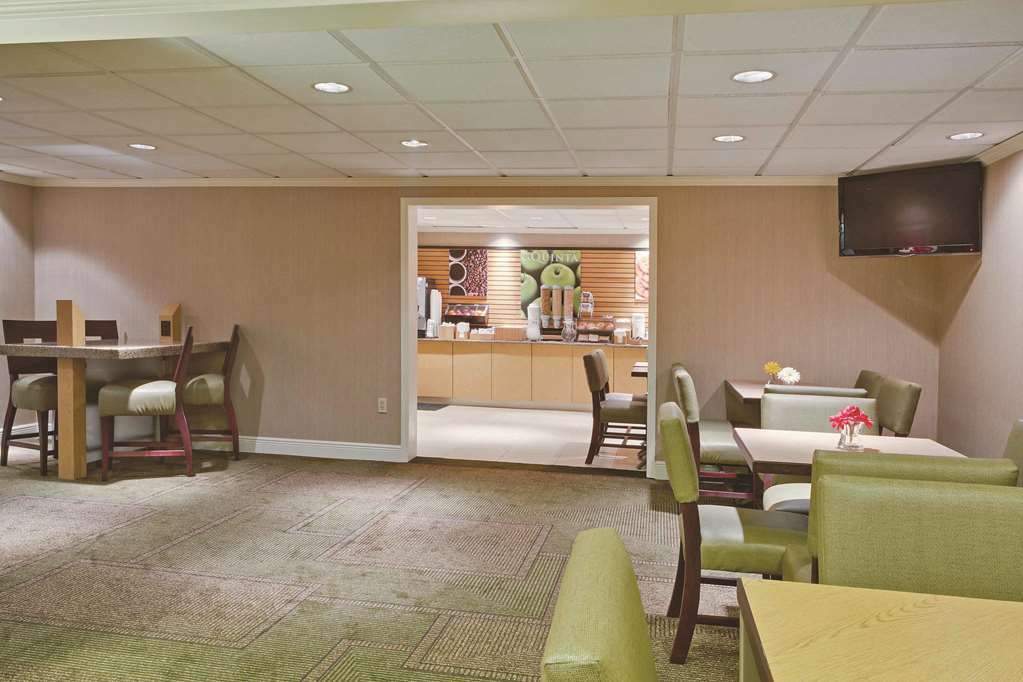 La Quinta By Wyndham Naples East Hotel Golden Gate Facilities photo